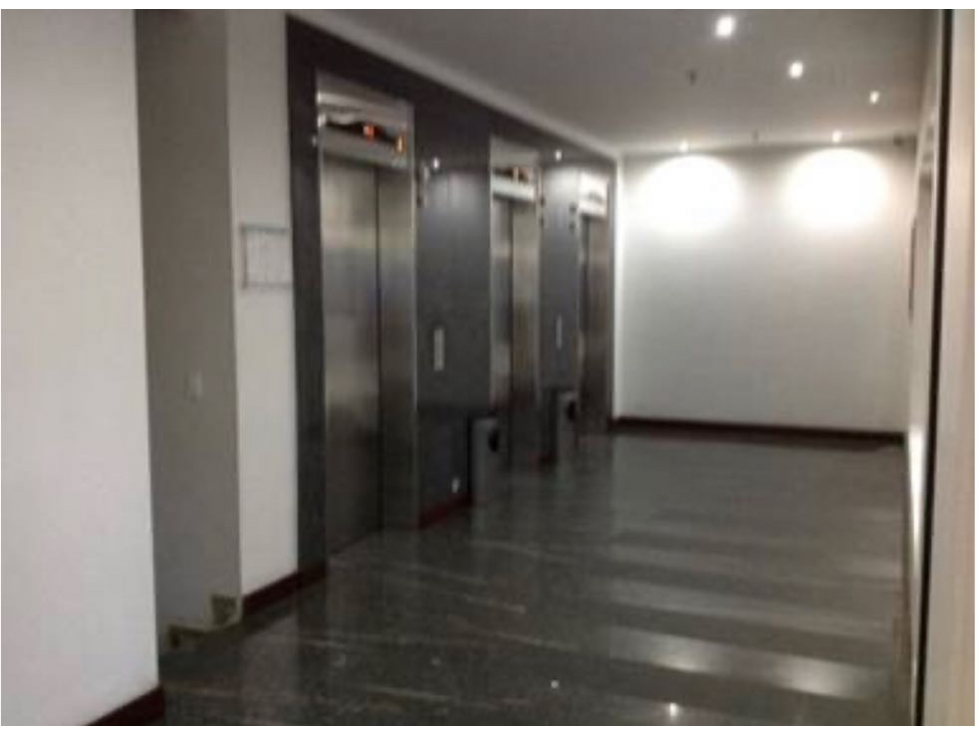 Vendo oficina AAA en Chicó Navarra, avenida principal 190 m2. - 3