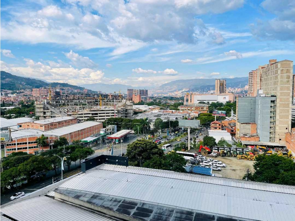 VENDO OFICINA CENTRO EMPRESARIAL. SABANETA — foto 2