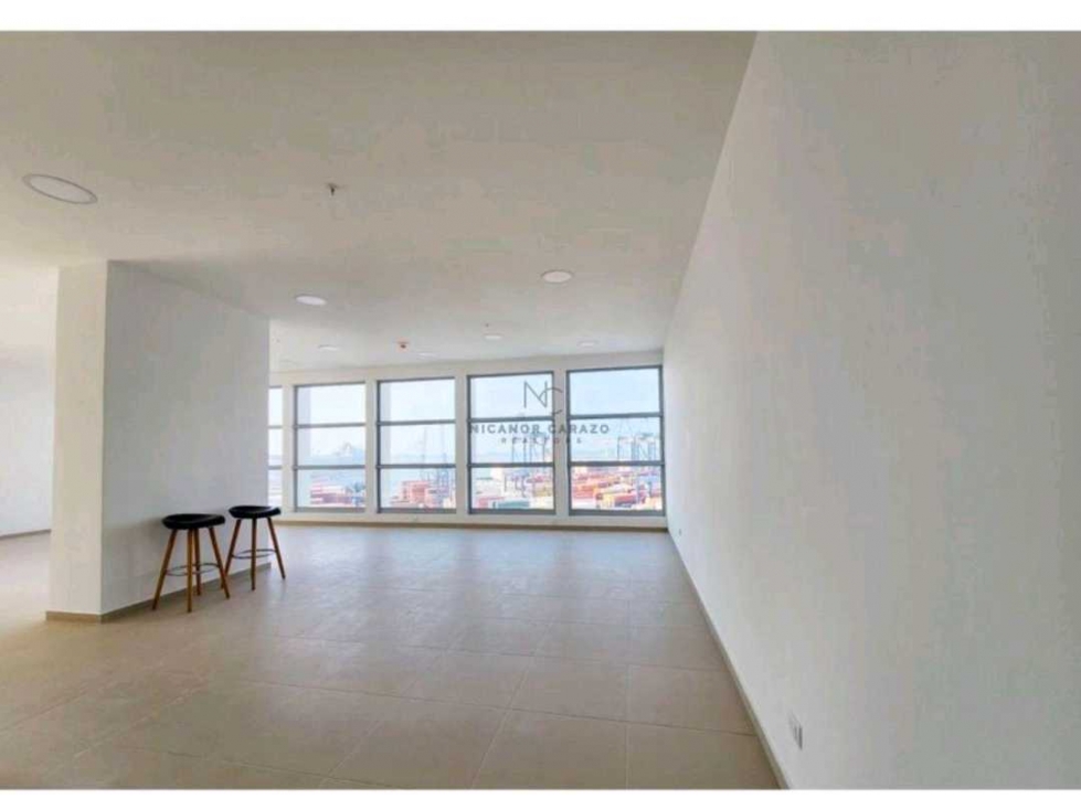 VENTA DE OFICINA CON VISTA A LA BAHIA DE CARTAGENA — foto 4