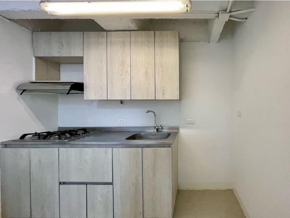 VENDO OFICINA DUPLEX AVENIDA EL POBLADO — foto 6