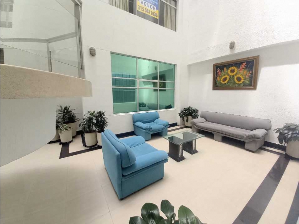 OFICINA EN VENTA O PERMUTA EN CHICO EDIFICIO MANHATTAN CENTER
