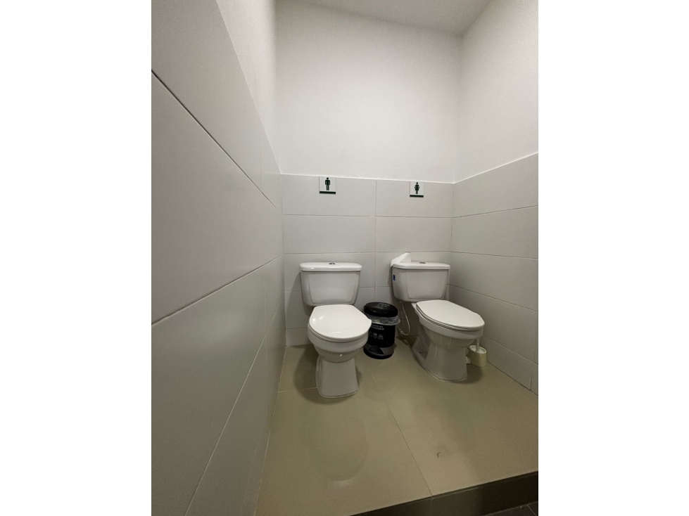 ARRIENDO oficina AMOBLADA en edificio TITANIUM — foto 5