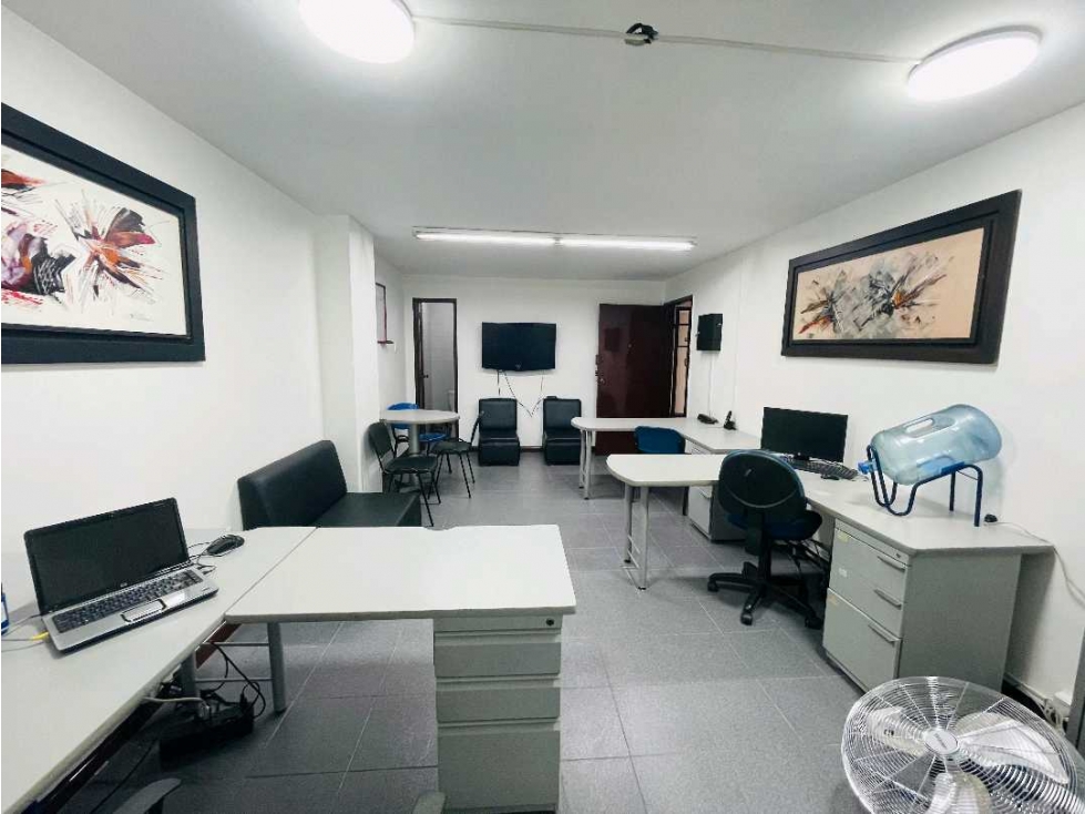 VENDO OFICINA MEDELLIN. ED TEQUENDAMA