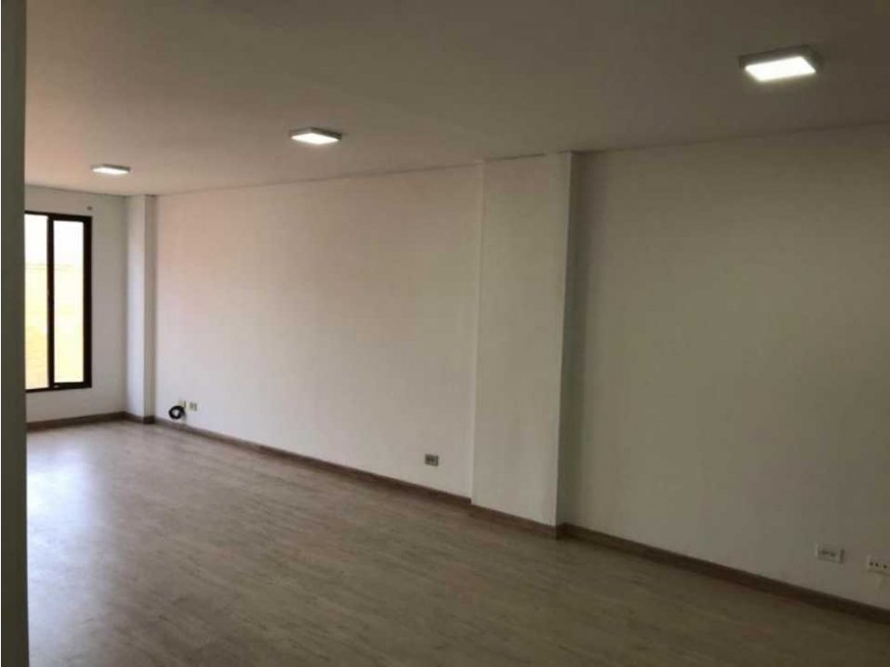 VENDO OFICINA Santa Paula. NORTE BOGOTA. 43 mtrs.$380 YG — foto 5