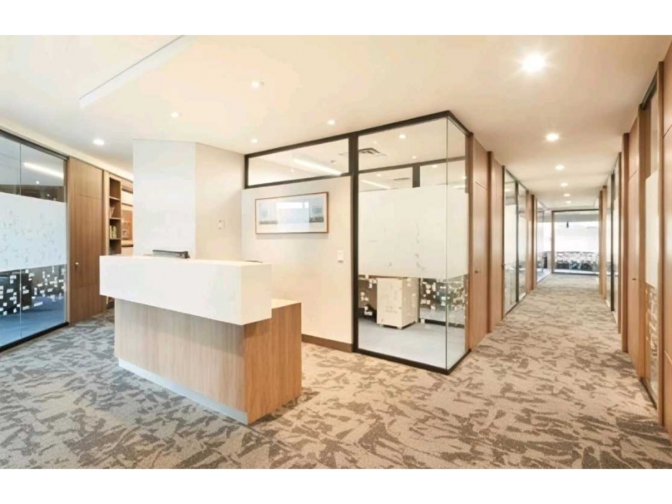 Arriendo oficina premium - calle 72 con cra 7 Porciuncula - Amoblada