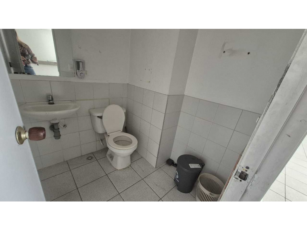 VENDO EDIFICIO INSTITUCIONAL 5.500M2 8 PISOS - TEUSAQUILLO — foto 4