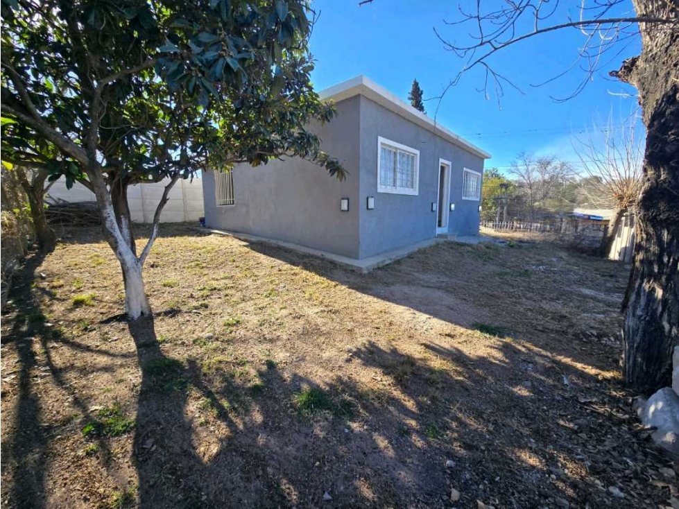 OPORTUNIDAD CASA CON VISTA SOBRE AVENIDA CERCA RIO — foto 4
