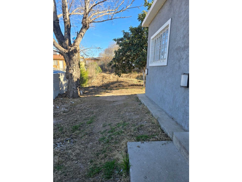 OPORTUNIDAD CASA CON VISTA SOBRE AVENIDA CERCA RIO — foto 6