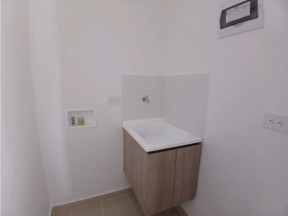 VENDO PARA ESTRENAR APARTASUITE EL RETIRO — foto 2