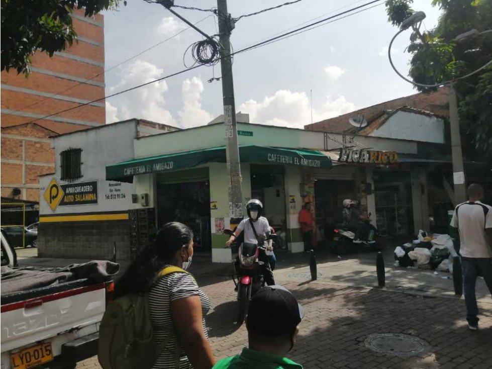 Vendo parqueadero y 3 locales comerciales centro de Medellín — foto 5