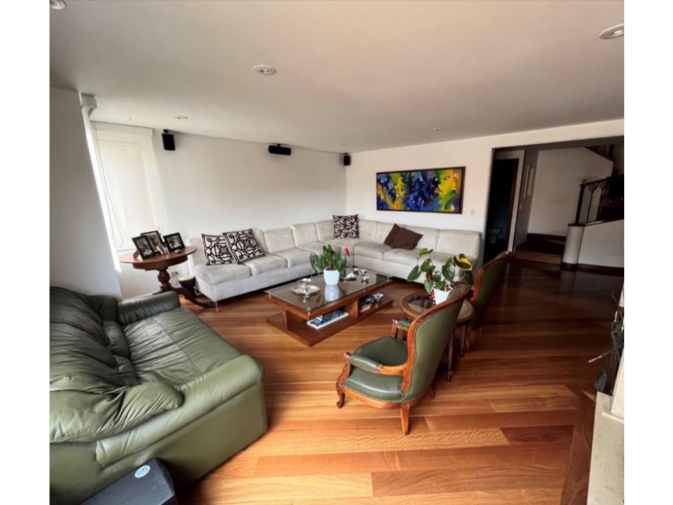 Vendo pent house duplex San Patricio. Terraza 15 m2, 4 parqueaderos — foto 2