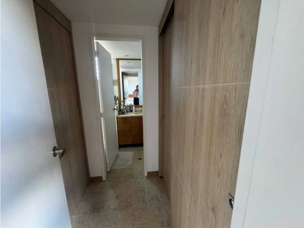 VENDO PENTHOUSE DÚPLEX EN EL POBLADO — foto 6