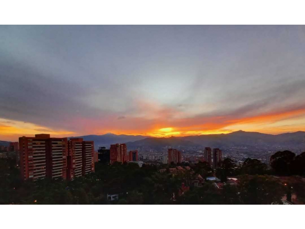 VENDO PENTHOUSE DUPLEX EN LA CALERA, EL POBLADO