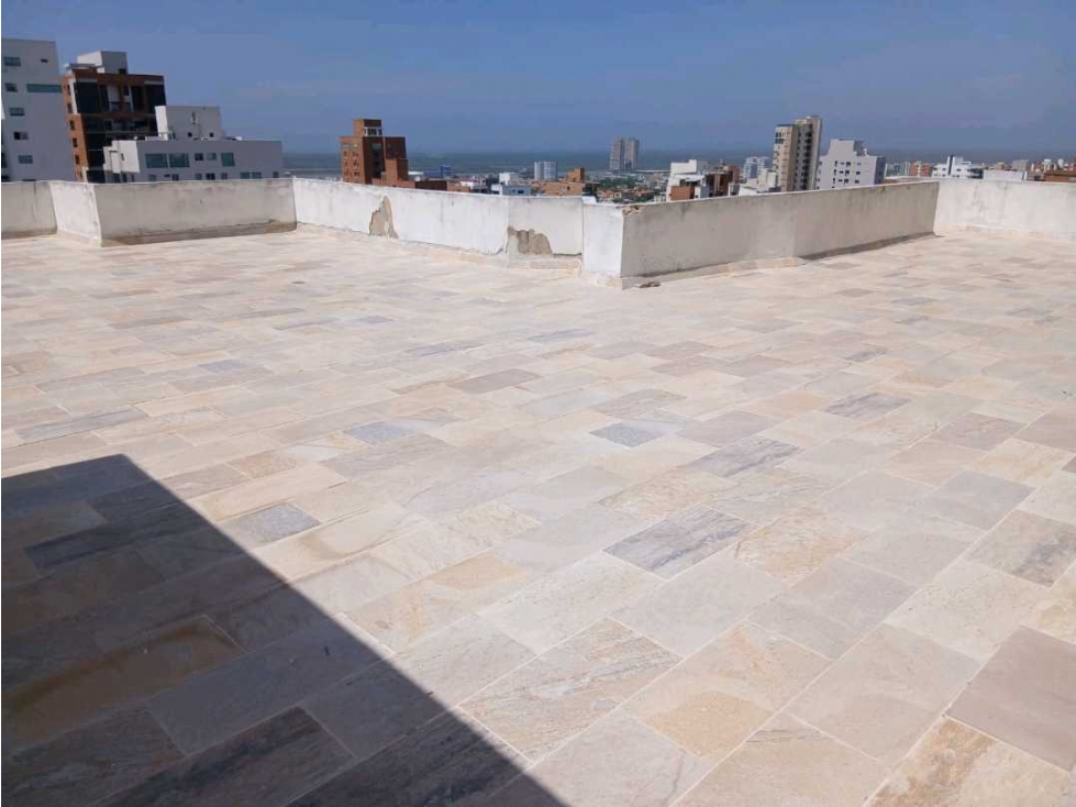 VENDO PENTHOUSE DUPLEX EN RIOMAR TERRAZA DE 180 MTS CON VISTA AL RIO — foto 2