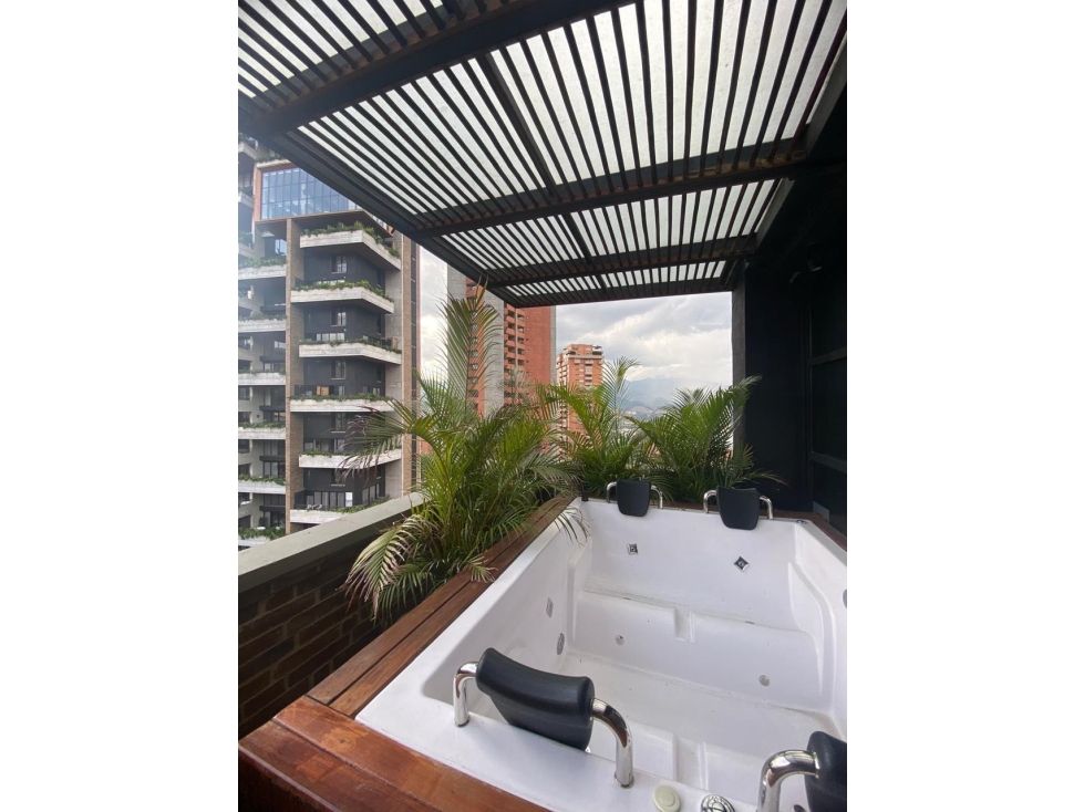 Vendo Penthouse en el Poblado La Tomatera