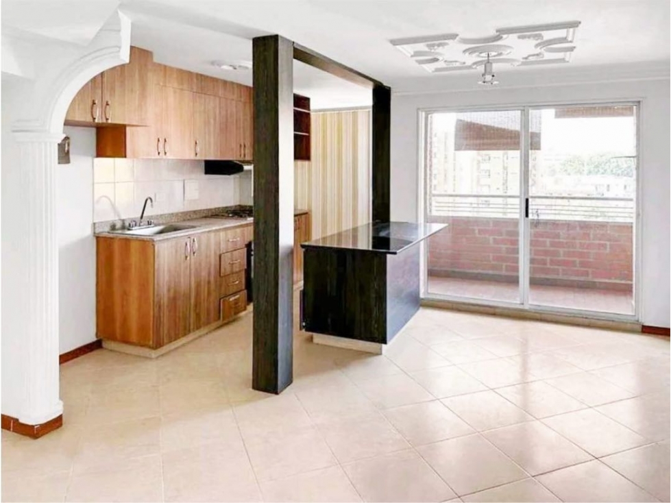 Vendo Penthouse, en Laureles, San Joaquín — foto 3