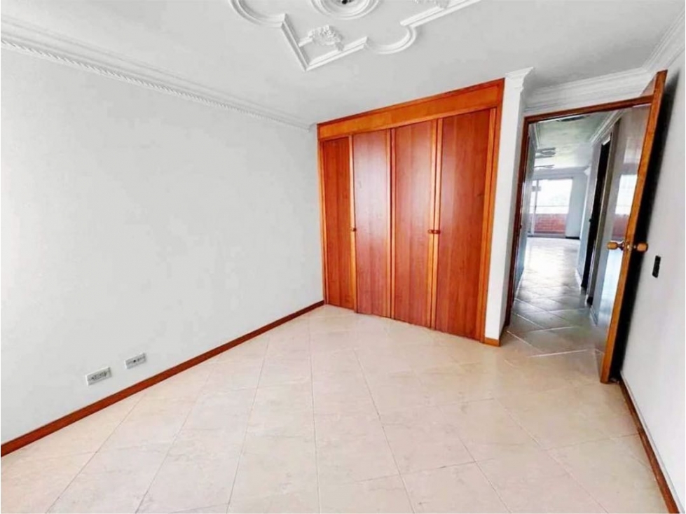 Vendo Penthouse, en Laureles, San Joaquín — foto 5