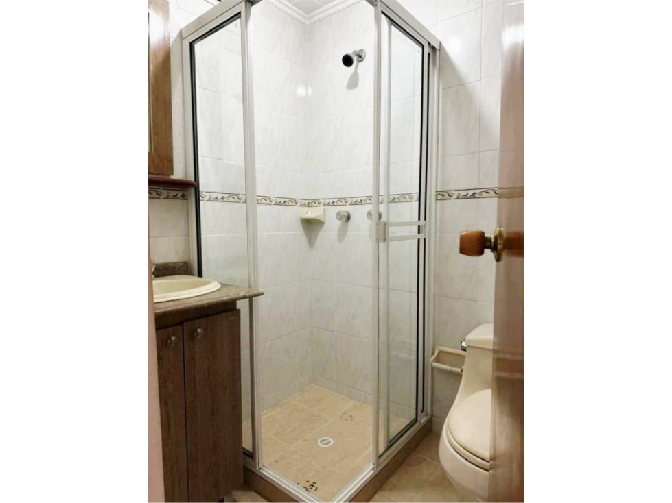 Vendo Penthouse, en Laureles, San Joaquín — foto 6