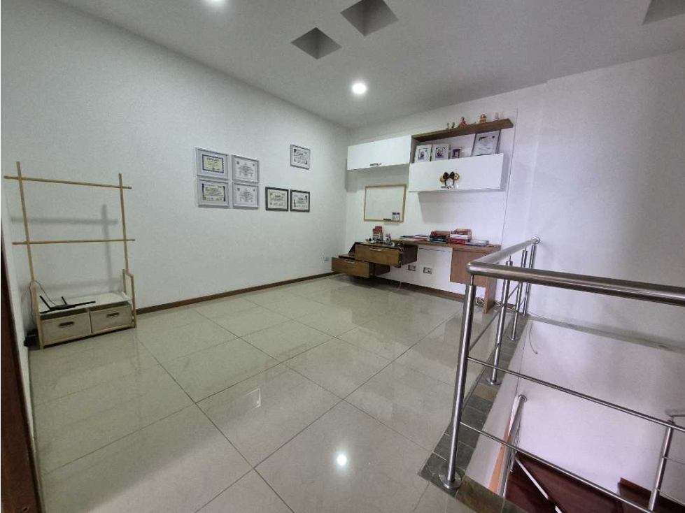 VENDO PENTHOUSE EN SABANETA, SECTOR AVES MARIA — foto 5