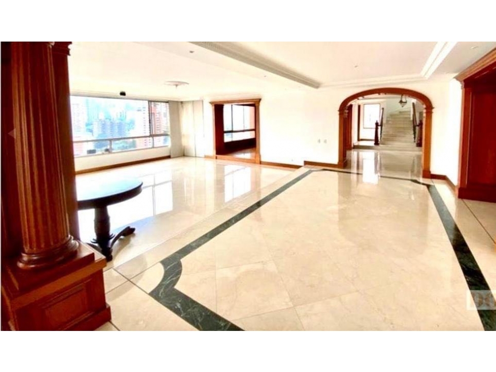 VENDO PENTHOUSE POBLADO. LA TOMATERA — foto 2