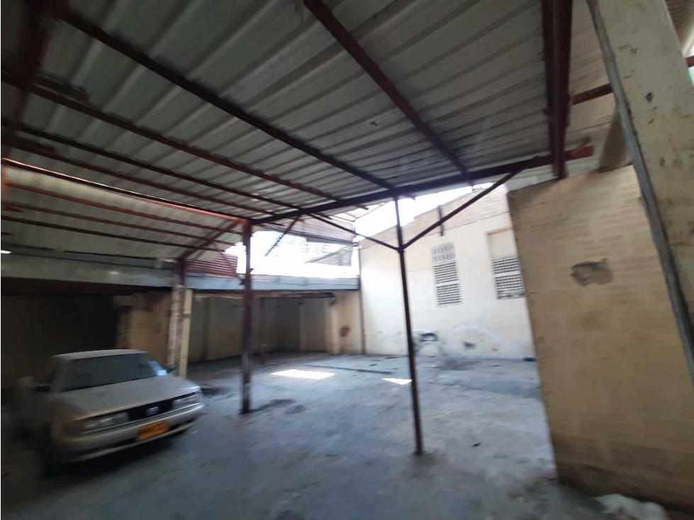 VENDO PERMUTO ALQUILO BODEGA BARRANQUILLA COD - 4