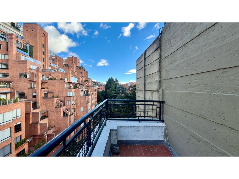 VENDO PH DUPLEX EN EDIFICIO PREMIO ARQUITECTURA DE 180 M2 + 40 TERRAZA — foto 3