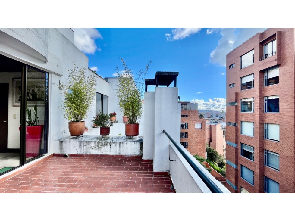 VENDO PH DUPLEX EN EDIFICIO PREMIO ARQUITECTURA DE 180 M2 + 40 TERRAZA — foto 2