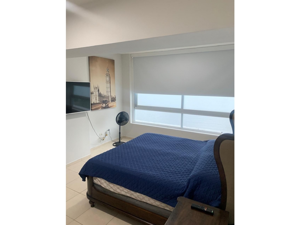 Vendo Ph lemeridiane avenida Balboa vista del mar