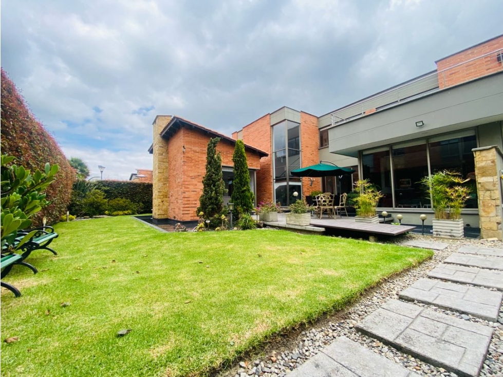 VENDO PRECIOSA CASA 266M2 EN CONJUNTO EXCLUSIVO CAJICA