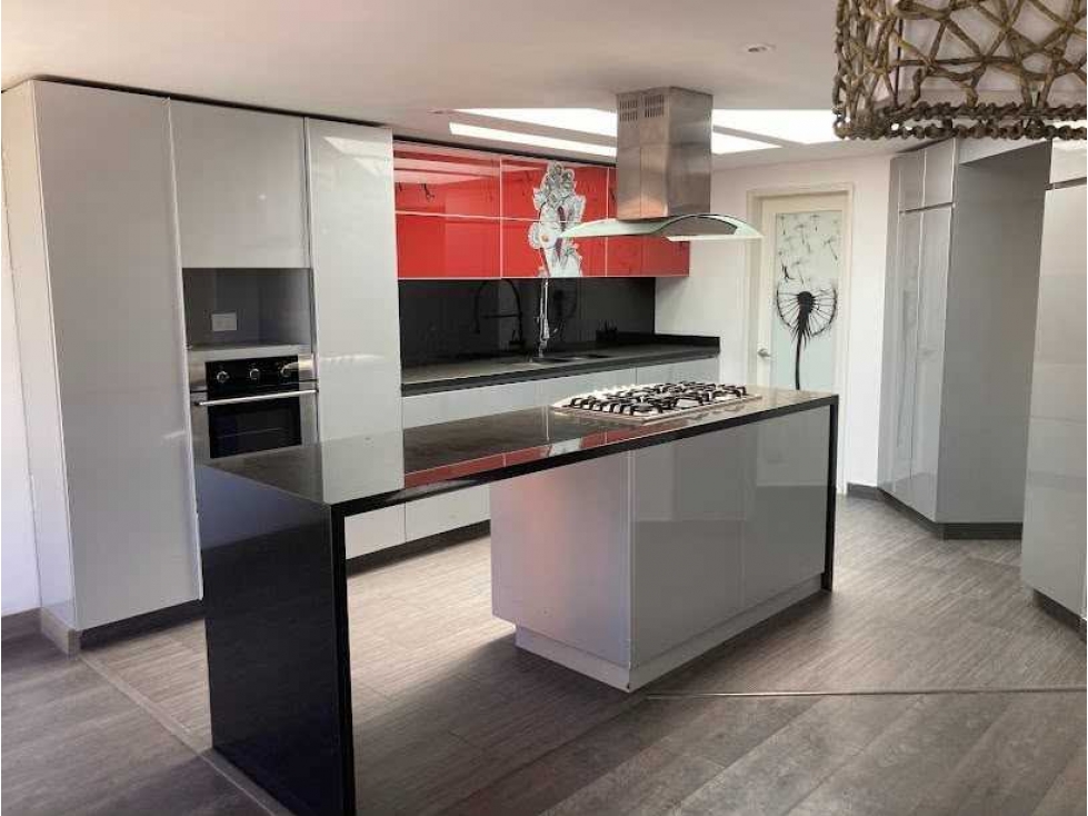 VENDO PRECIOSO APTO PENTHOUSE EN EL RETIRO — foto 3