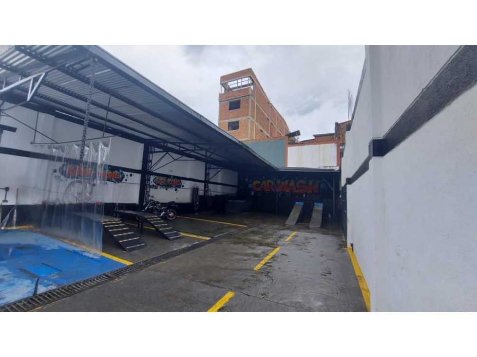 Vendo propiedad de tres pisos en el centro de pereira