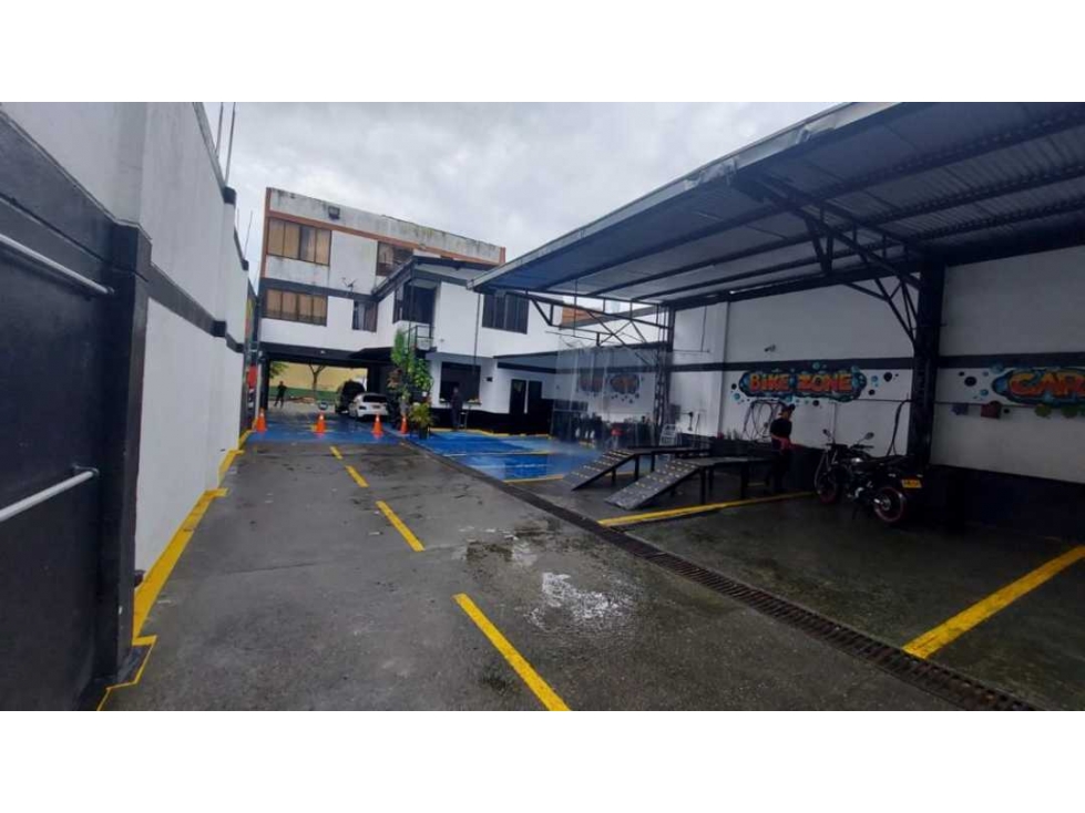 Vendo propiedad de tres pisos en el centro de pereira — foto 3
