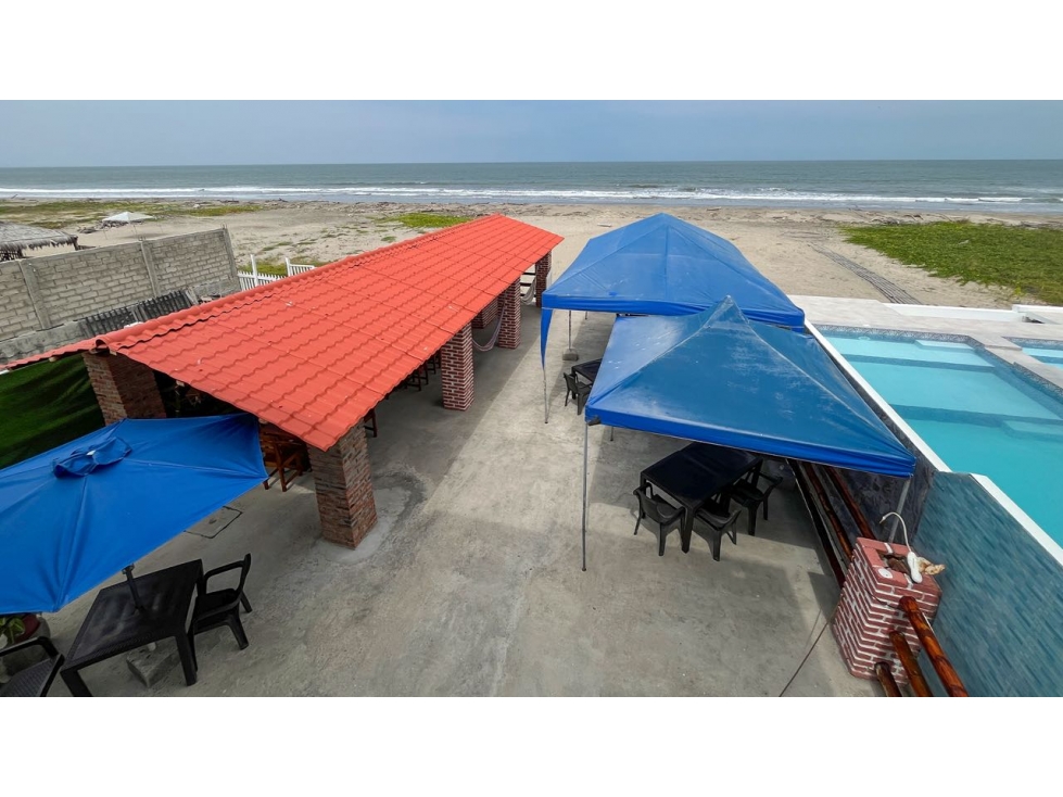 VENTA DE RESTAURANTE FRENTE Al MAR EN PLAYAS VIA DATA (Franmo) - 3