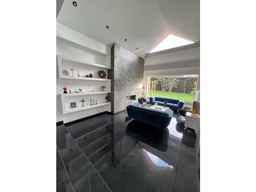 Vendo remodelada casa en San Simón de 5 alcobas e increíble pérgola - 1