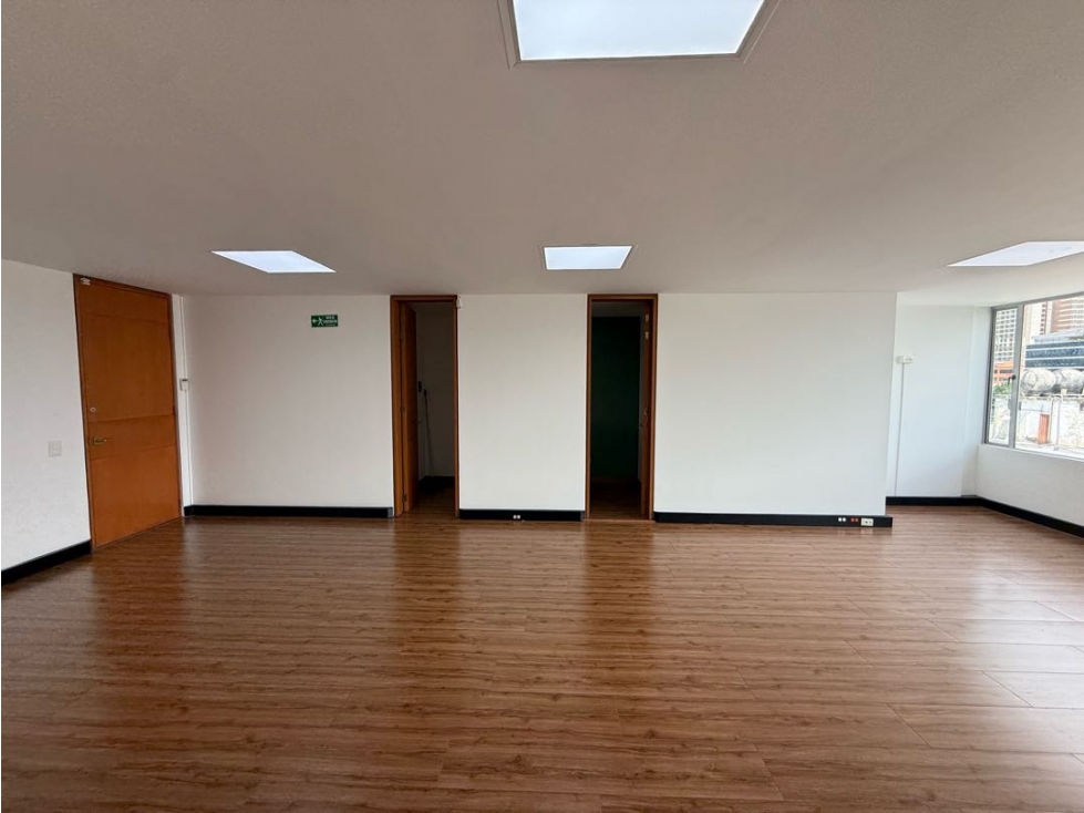 VENDO RENTO OFICINA CERCA AL RETIRO — foto 5