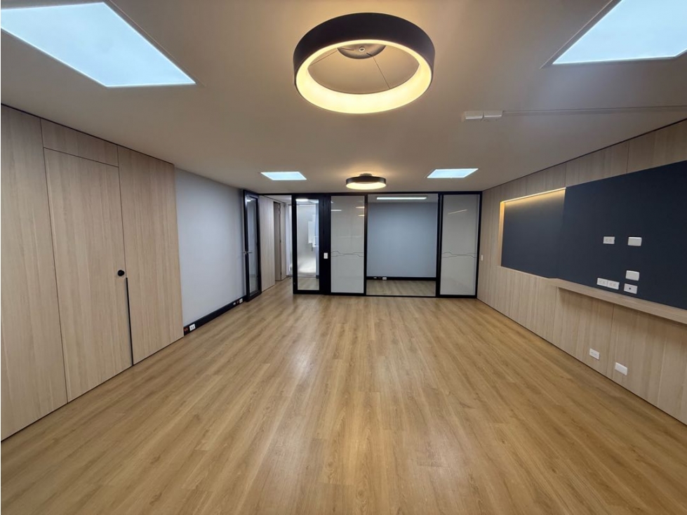 VENDO RENTO OFICINA DE 50M2 CERCA AL CENTRO COMERCIAL EL RETIRO — foto 5