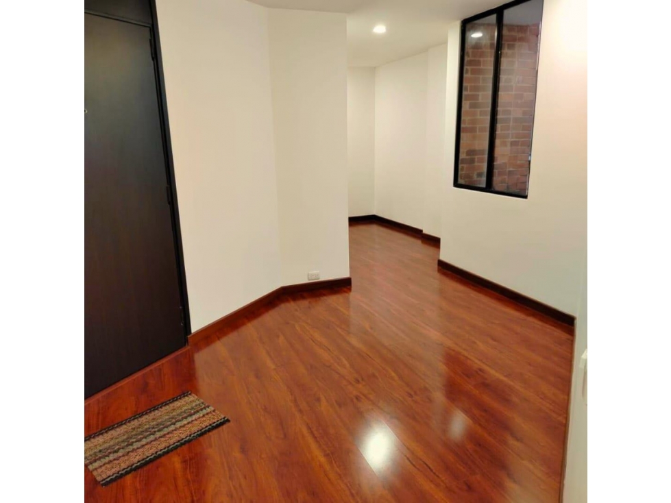 VENDO ROSALES SOBRE VIAPL 230m2 4PISOEXT 3HAB C/U CON BAÑO FAMILY ROOM — foto 5