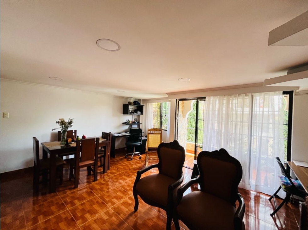 Vendo segundo nivel en Miravalle — foto 2