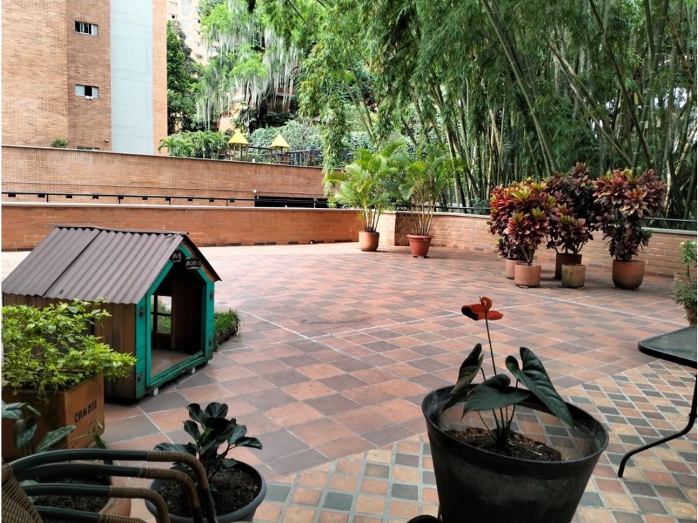 VENDO APTO CASTROPOL CON TERRAZA — foto 2