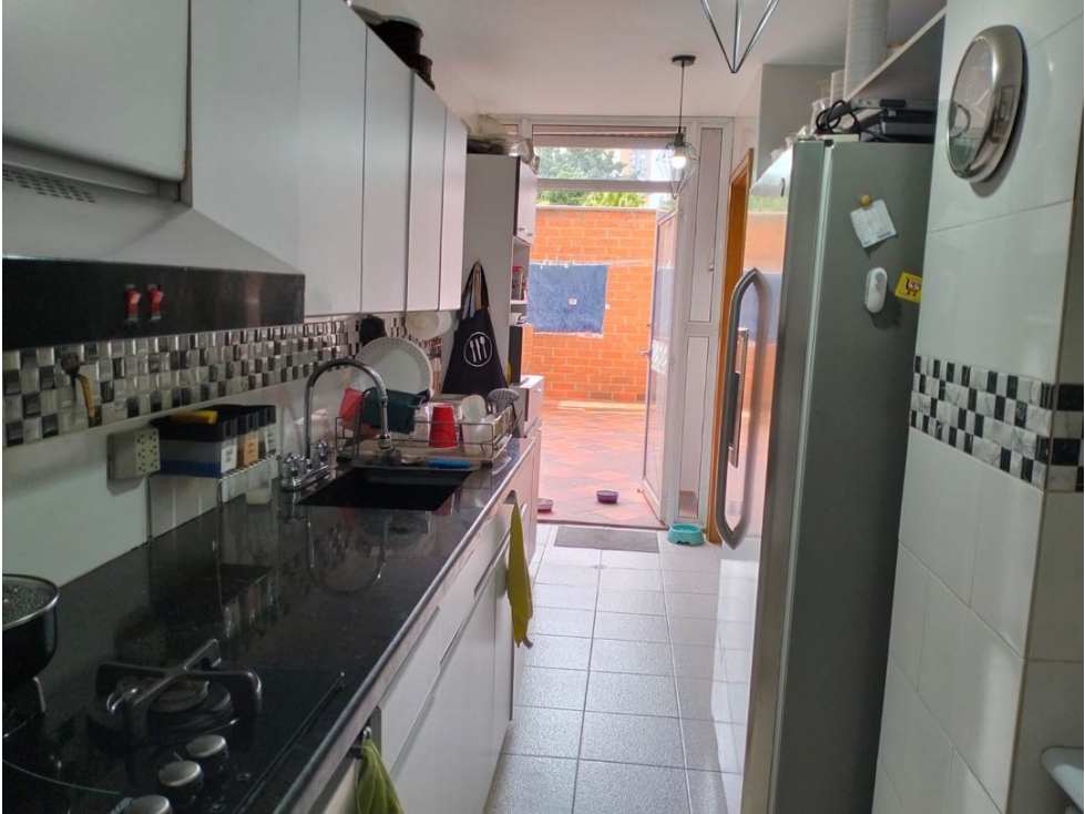 VENDO APTO CASTROPOL CON TERRAZA — foto 6