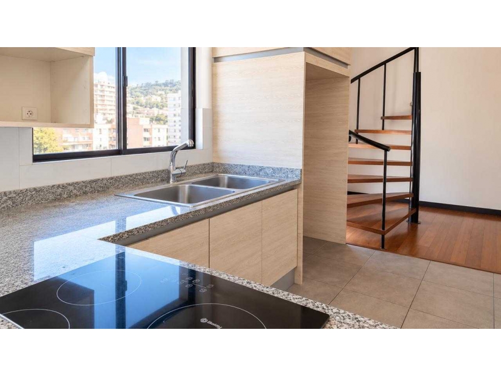 Suite tipo loft en venta en Bosmediano cerca del CNE, Quito — foto 5