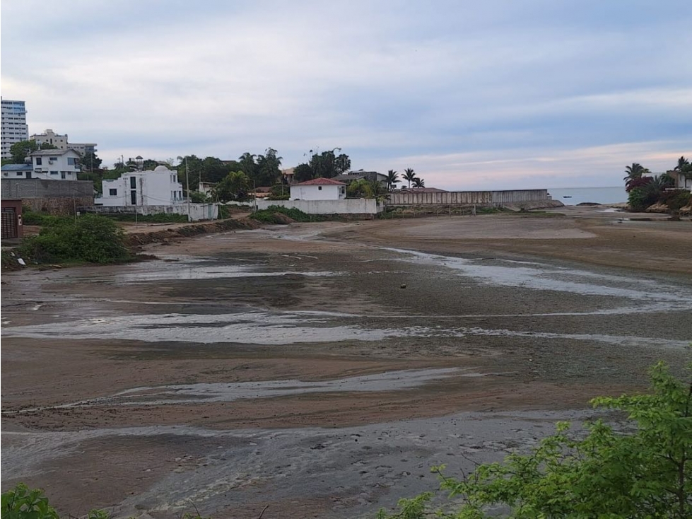 Vendo Terreno Frente a brazo del Mar 250m2 Punta Blanca — foto 3