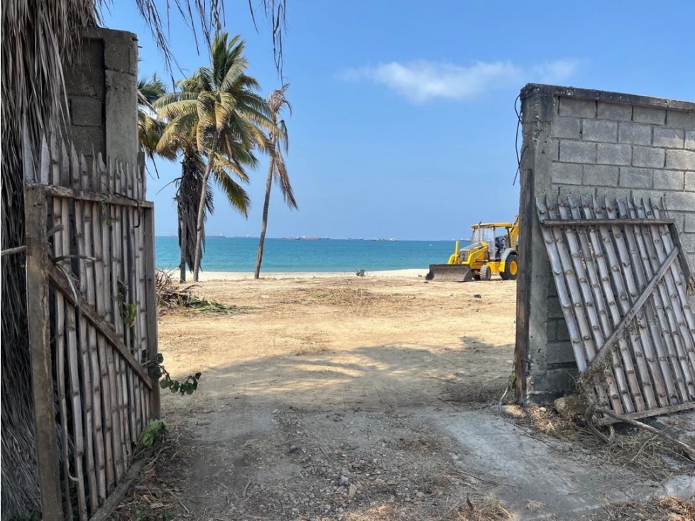 Vendo Terreno 900 M2 Frente al Mar Cautivo La Libertad