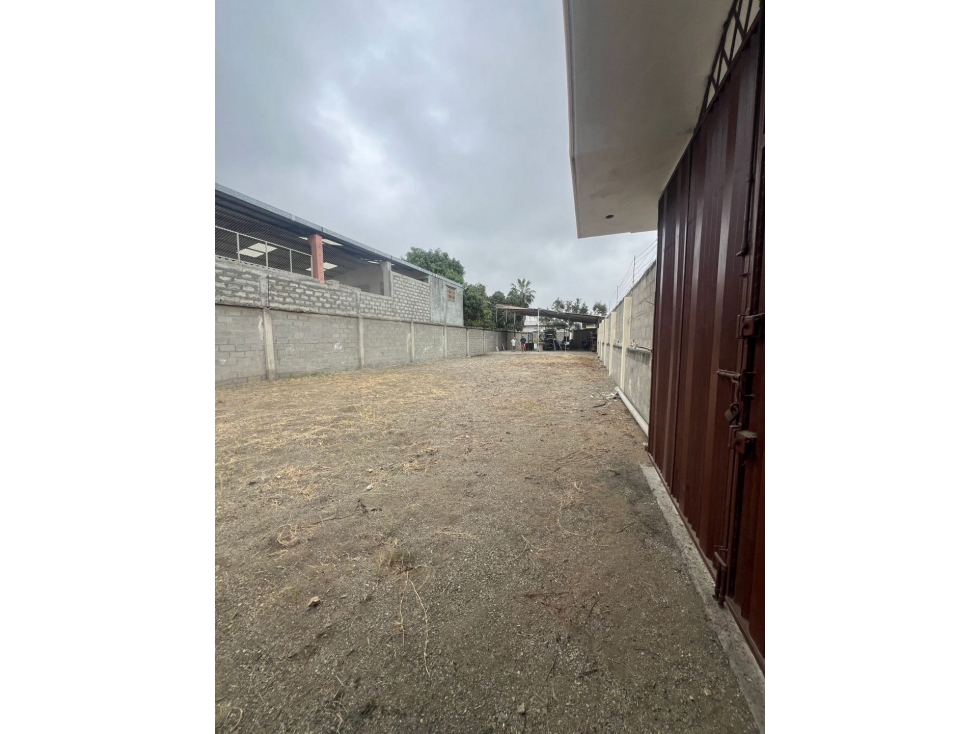 Vendo Terreno Centrico en 584m2 La Libertad - 2
