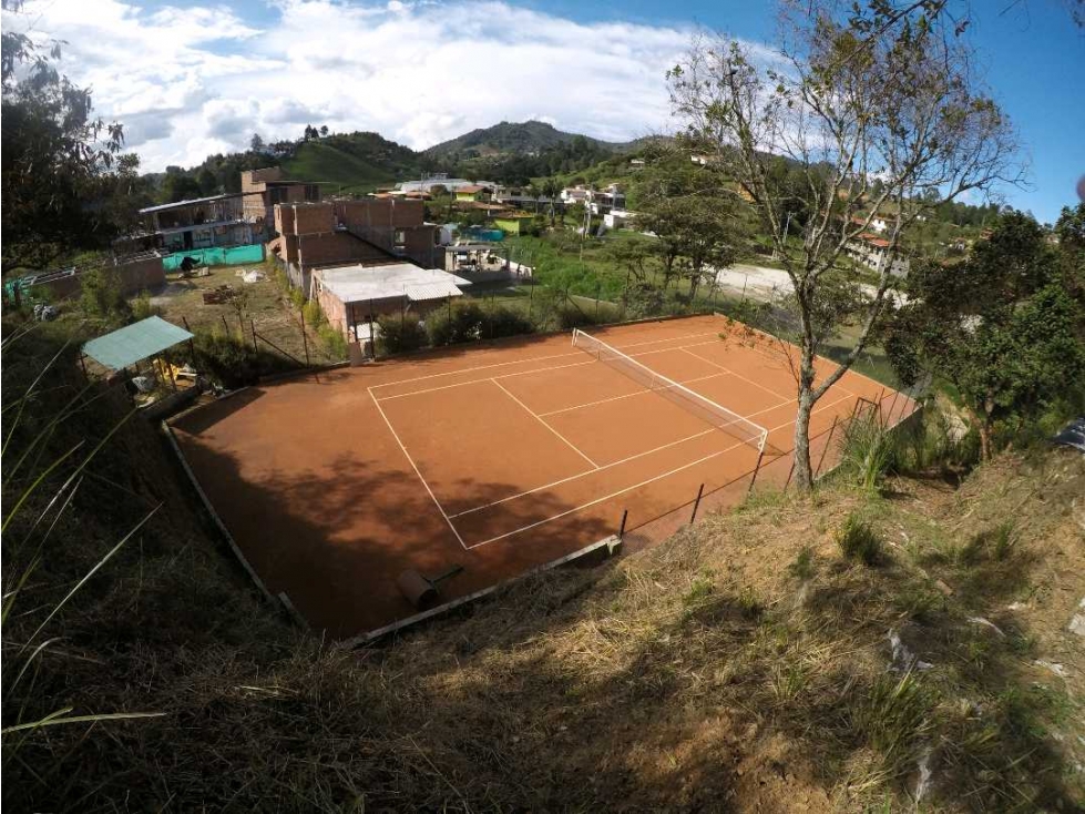 VENDO TERRENO CON CANCHA DE TENIS. Guarne vereda chaparral — foto 6