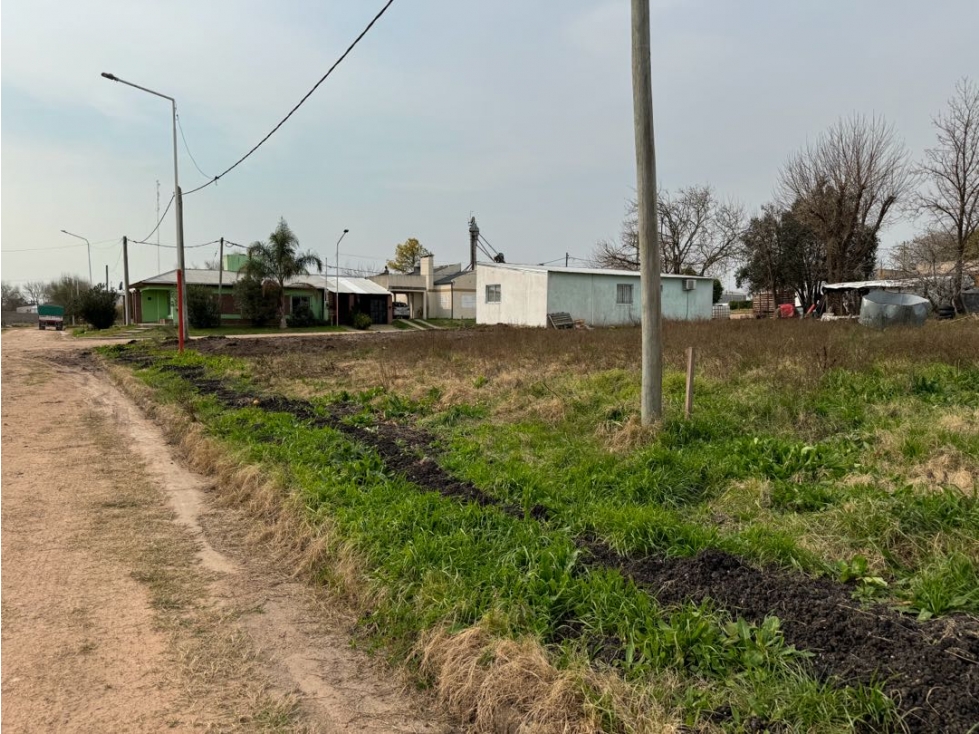 Vendo Terreno de 300 m2 en Caseros, Entre Ríos. - 2