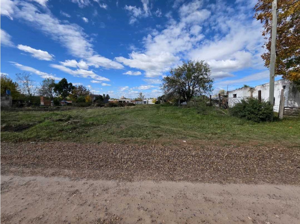 Vendo Terreno de 365 m2 en Concepción del Uruguay, Entre Ríos. - 2