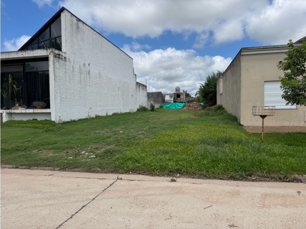 Vendo Terreno de 462 m2 en Caseros, Entre Ríos. - 1