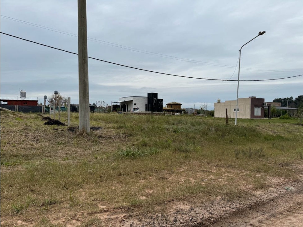 Vendo Terreno de 435 m2 en San Justo, Entre Ríos. - 2