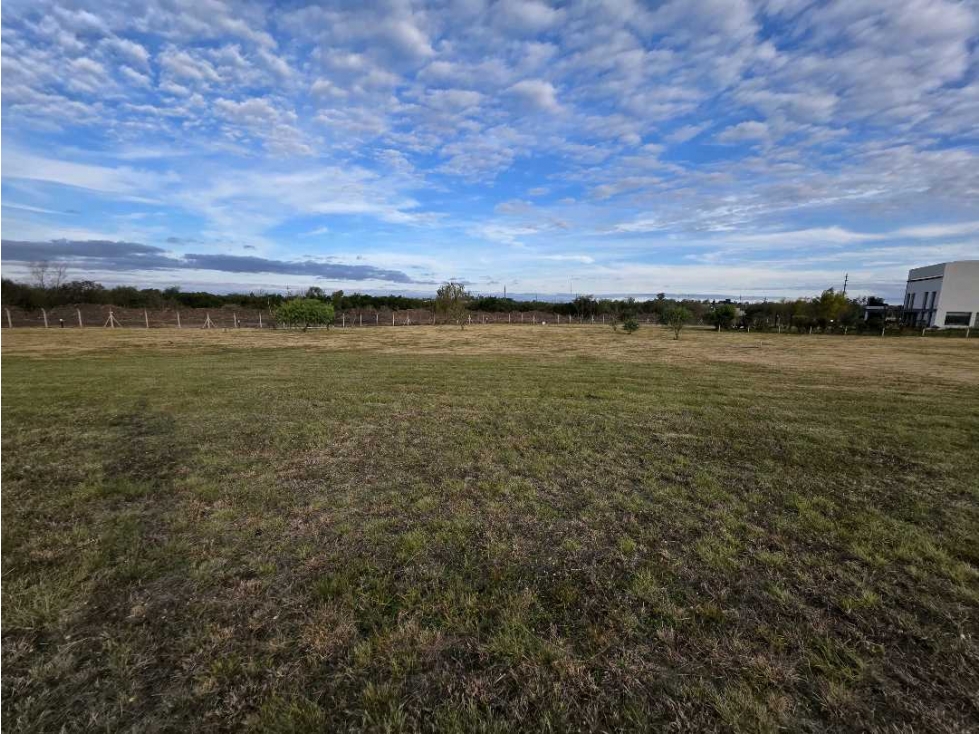 Vendo Terreno de 593 m2 en Las Acacias Concepción del Uruguay E R - 5